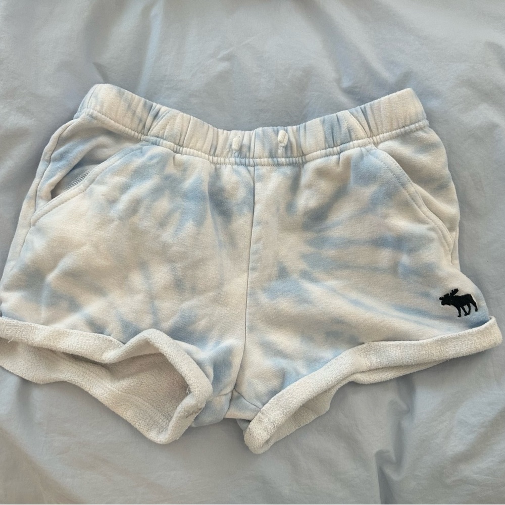Abercrombie & Fitch Kids Light Blue and White Tie Dye Shorts (size 11/12)